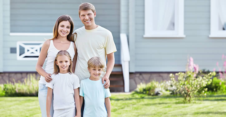 Family Buying a modular home